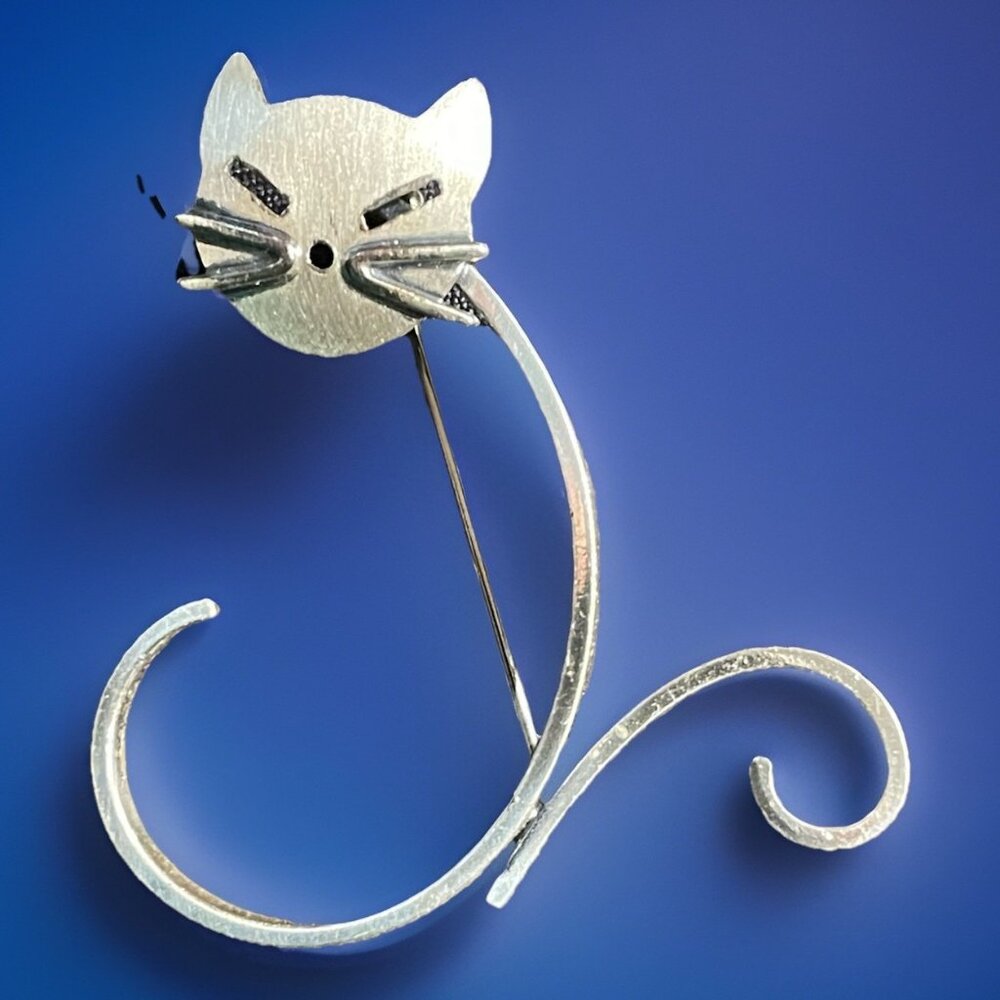 Vintage Signed Beau Sterling Silver Cat Brooch Pin
